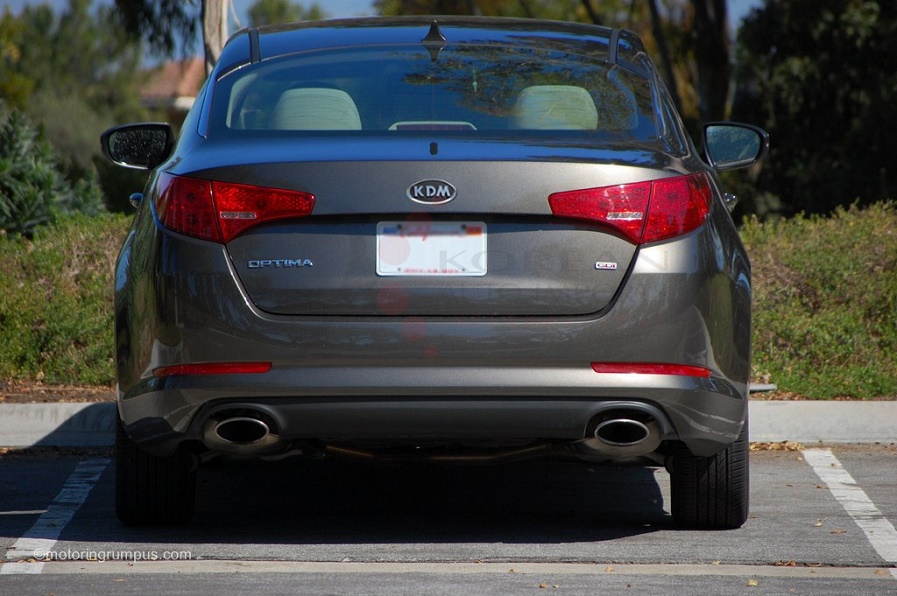 2013-kia-optima-rear.jpg