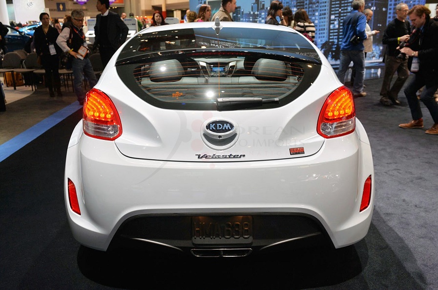 2014-hyundai-veloster-rear-2.jpg